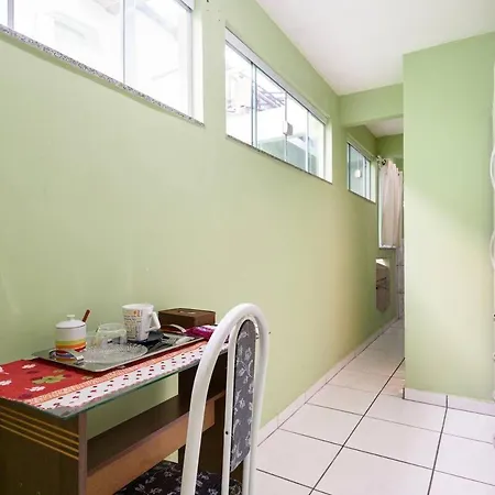 Suite para solteiro com varanda no Rio de Janeiro-3